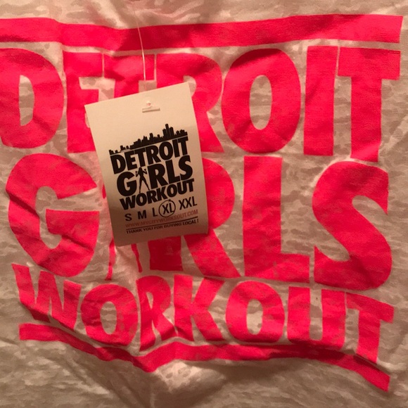 🚫SOLD🚫 Detroit Girls Workout Tank - Picture 4 of 4